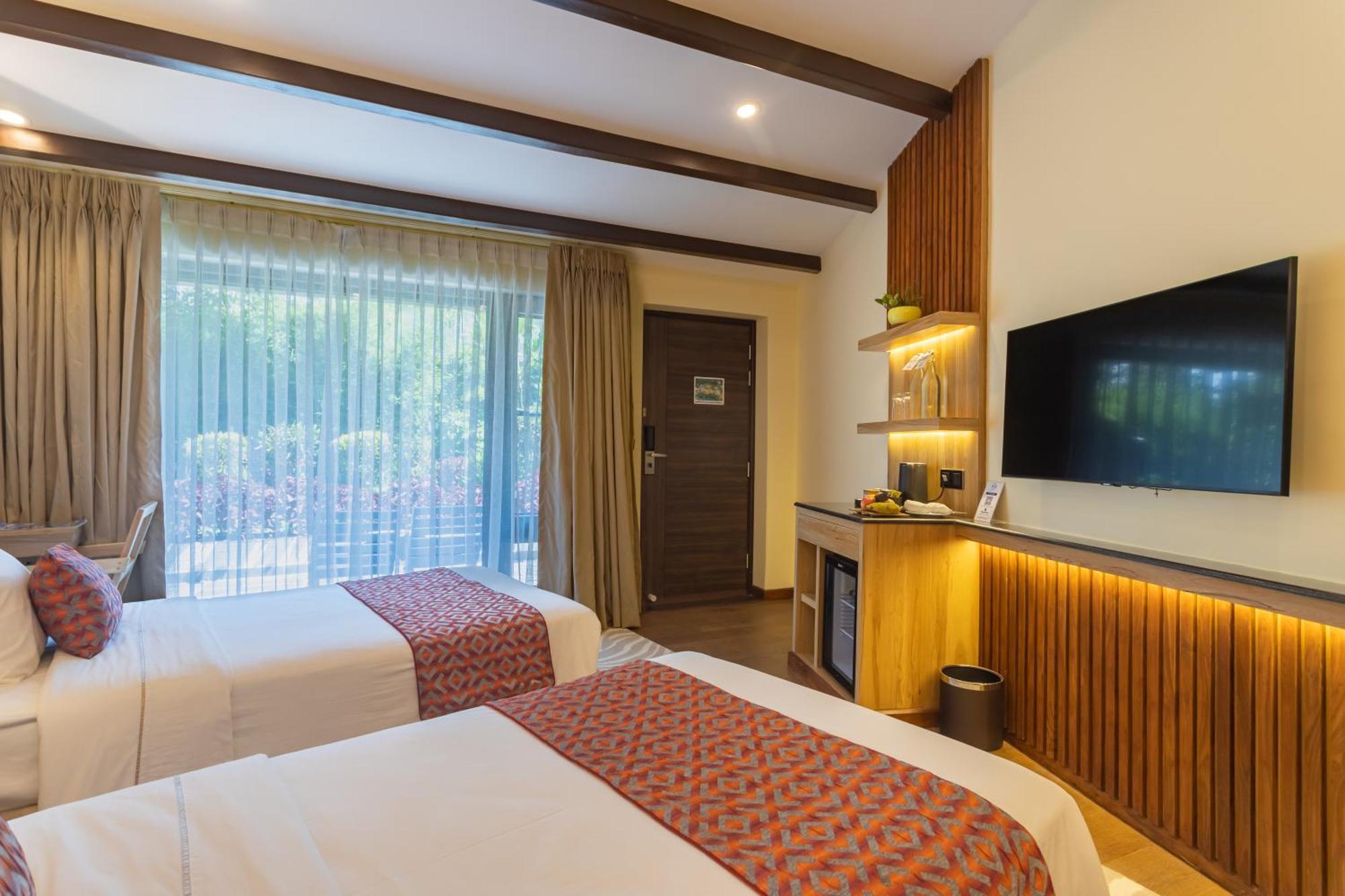 Fish Tail Lodge Pokhara Exterior foto